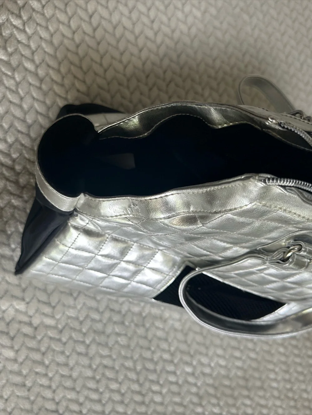 Breathable Silver And Black Mesh Dog Carrier